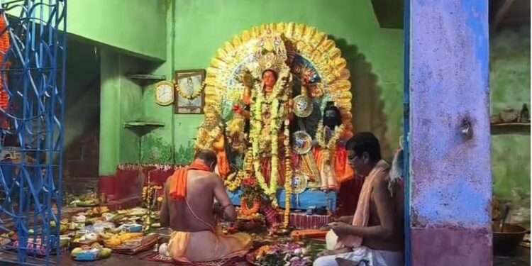 কাটোয়ার নন্দীগ্রামের রায়বাড়ির জগদ্ধাত্রী পুজো পদার্পণ করলো ৫৮ বছরে
