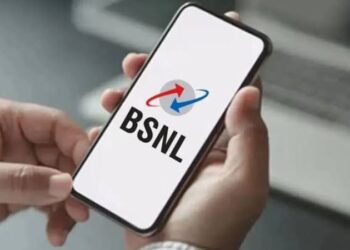 BSNL-এর বড় ঘোষণা! অর্ধেক দামে আনলিমিটেড কলিং ও ডেটা, শুরু মাত্র ₹১৯৯ থেকে!