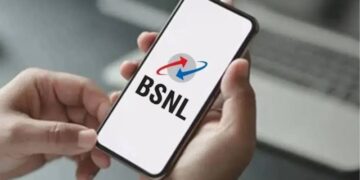 BSNL-এর বড় ঘোষণা! অর্ধেক দামে আনলিমিটেড কলিং ও ডেটা, শুরু মাত্র ₹১৯৯ থেকে!