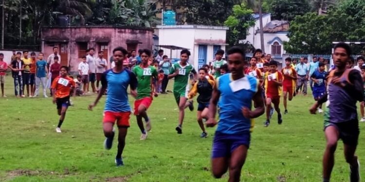 CITU -এর উদ্যোগে ‘সম্প্রীতির দৌড়’ দাঁইহাট থেকে কাটোয়া শহরে