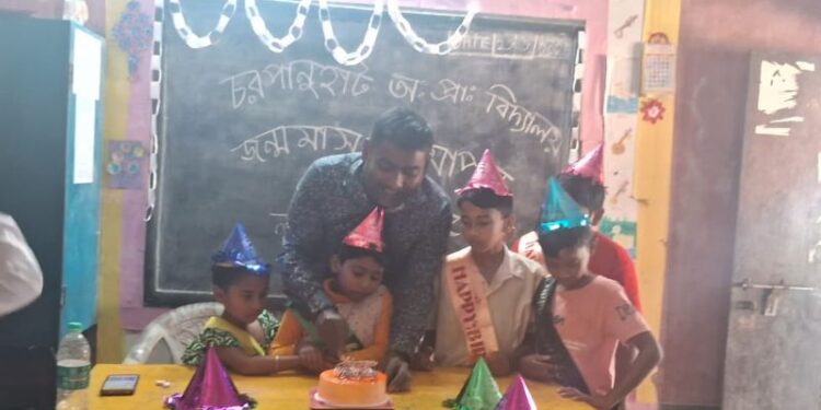 শিশুদের জন্মমাস উদযাপনে অনন্য উদ্যোগ চরপানুহাট প্রাথমিক বিদ্যালয়ে