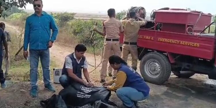 মঙ্গলকোটে উদ্ধার হওয়া বোমা নিষ্ক্রিয় করলো CID বোম্ব স্কোয়াড