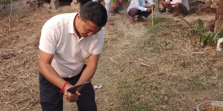 করুই গ্রামে বাগদি সম্প্রদায়ের উন্নয়নে আধুনিক কমিউনিটি সেন্টারের ভিত্তিপ্রস্তর স্থাপন