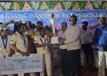 চারদলীয় মহিলা ক্রিকেট প্রতিযোগিতায় চ্যাম্পিয়ন দমদম খেয়ালী ক্রিকেট একাডেমি