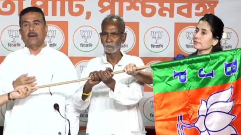 বিজেপিতে যোগ দিলেন মঙ্গলকোটের তৃনমূল কংগ্রেস নেতা বিকাশ নারায়ণ চৌধুরী